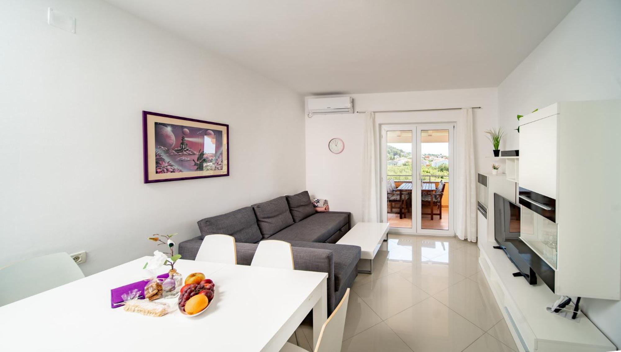 Foric Apartments With Outdoor Heated Pool ラブ エクステリア 写真
