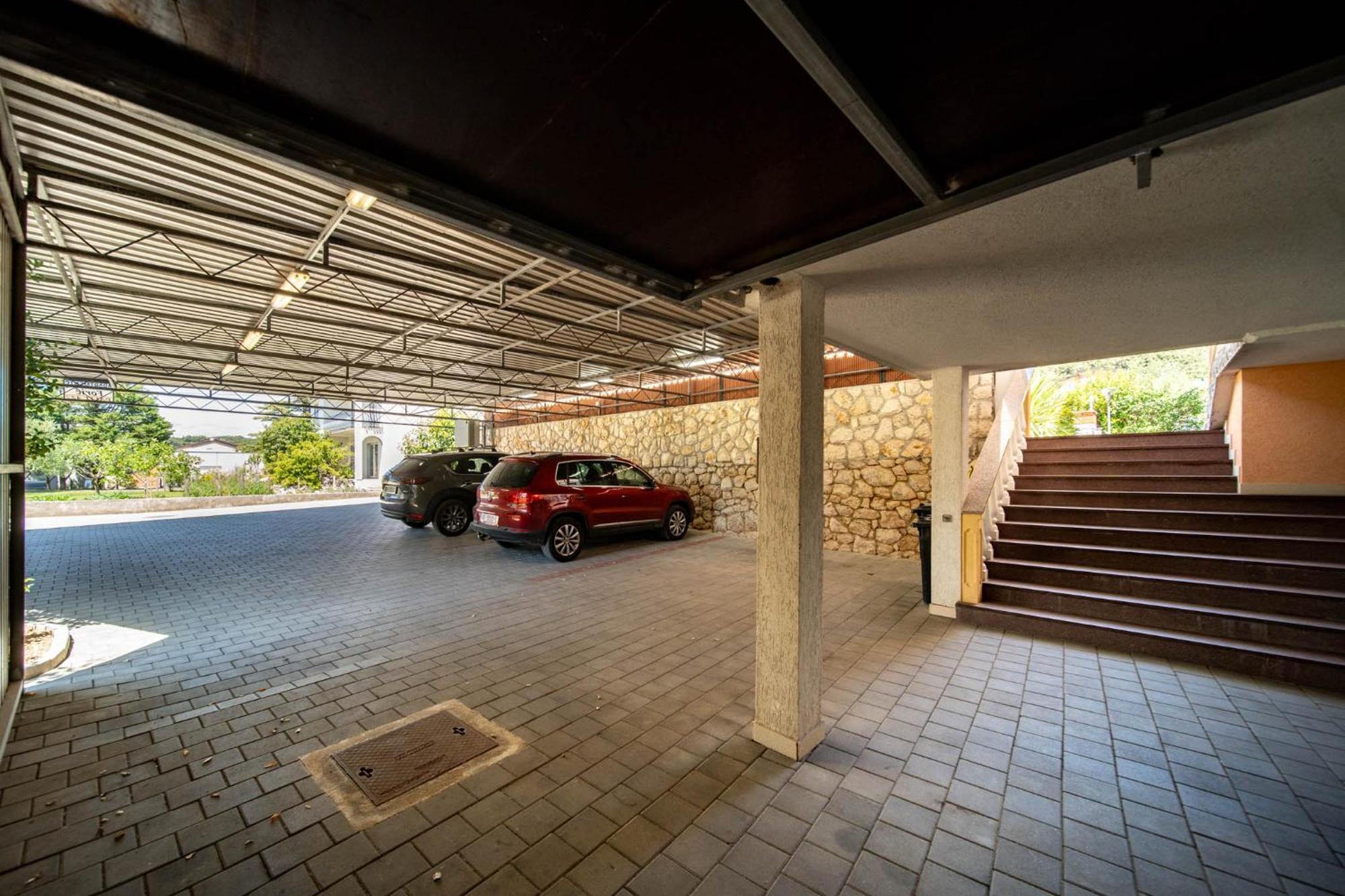 Foric Apartments With Outdoor Heated Pool ラブ エクステリア 写真