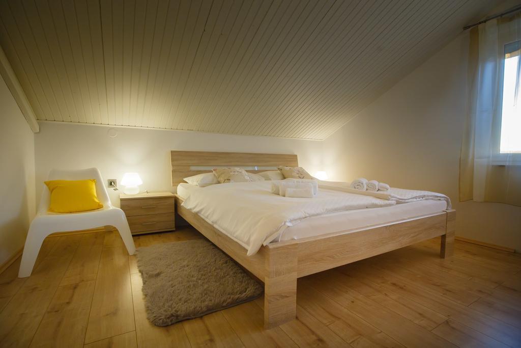 Foric Apartments With Outdoor Heated Pool ラブ エクステリア 写真